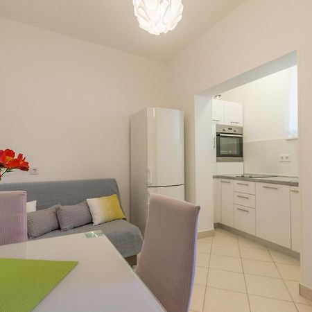 Apartments Tolic Biograd Na Moru Luaran gambar