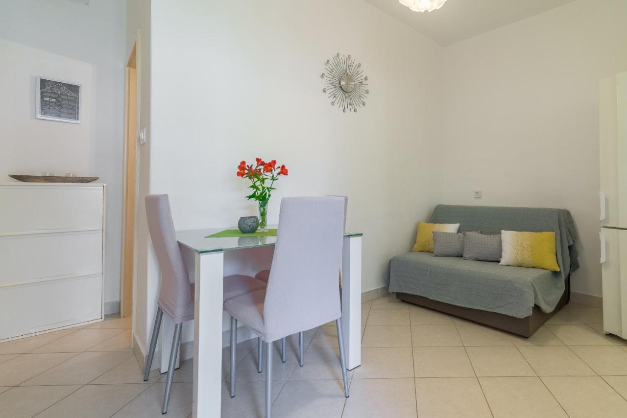 Apartments Tolic Biograd Na Moru Luaran gambar