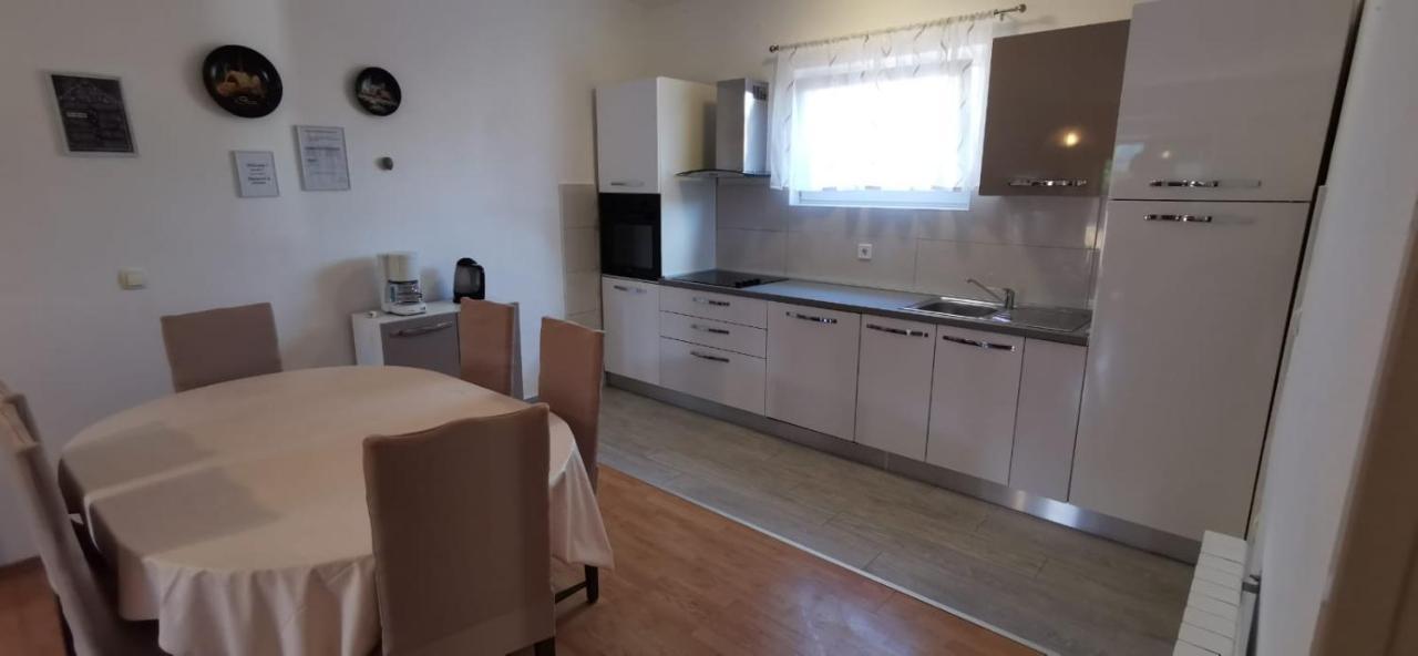 Apartments Tolic Biograd Na Moru Luaran gambar