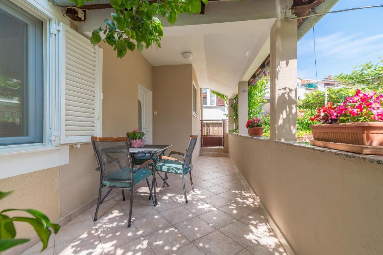 Apartments Tolic Biograd Na Moru Luaran gambar