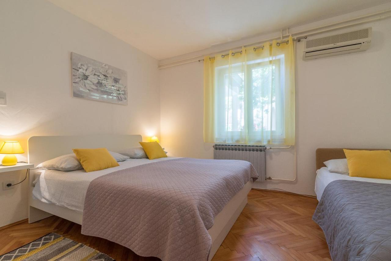 Apartments Tolic Biograd Na Moru Luaran gambar