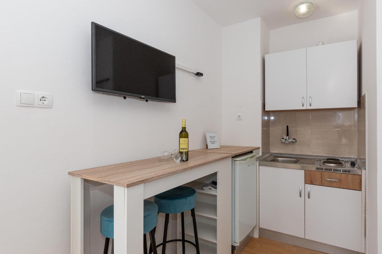 Apartments Tolic Biograd Na Moru Luaran gambar