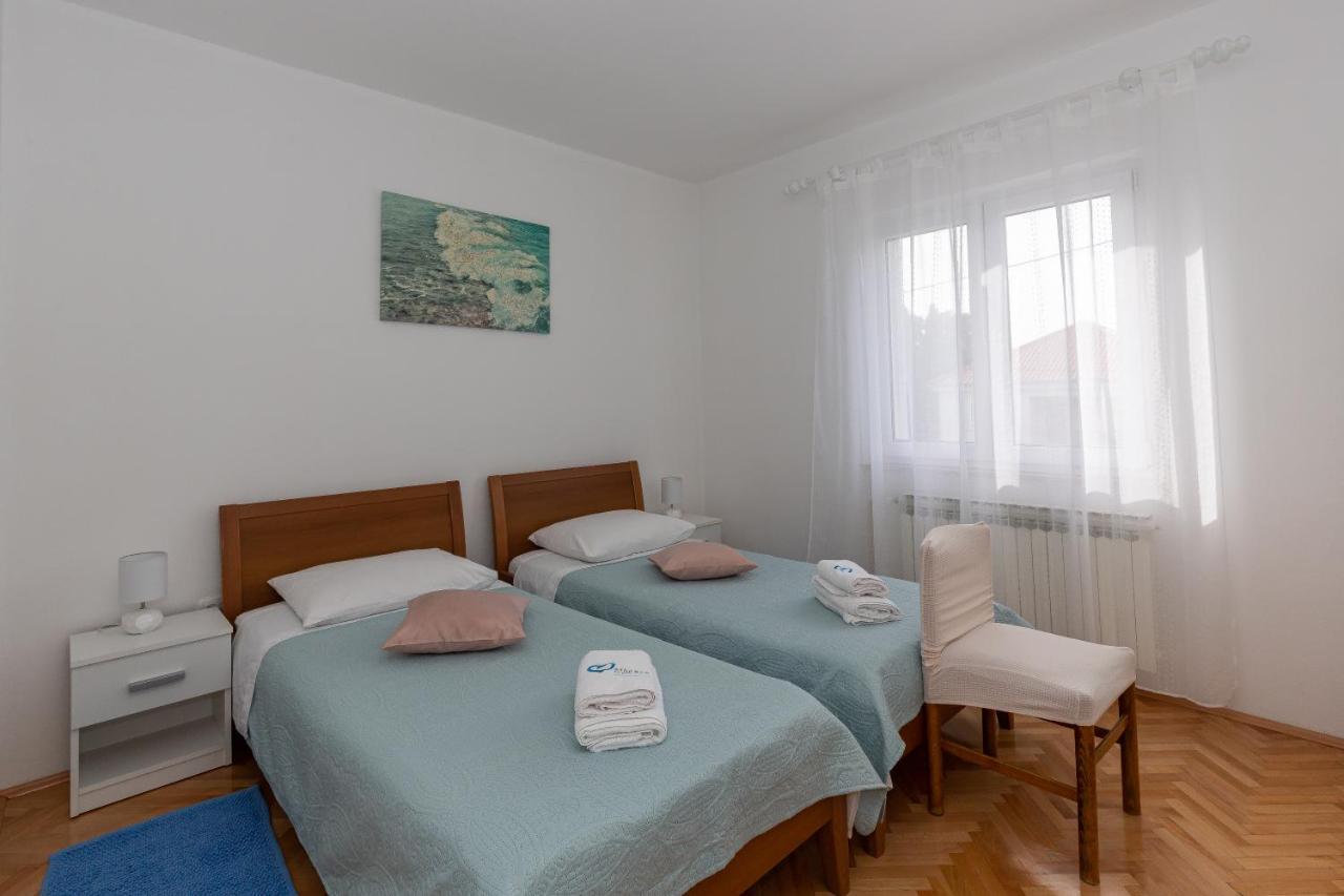 Apartments Tolic Biograd Na Moru Luaran gambar