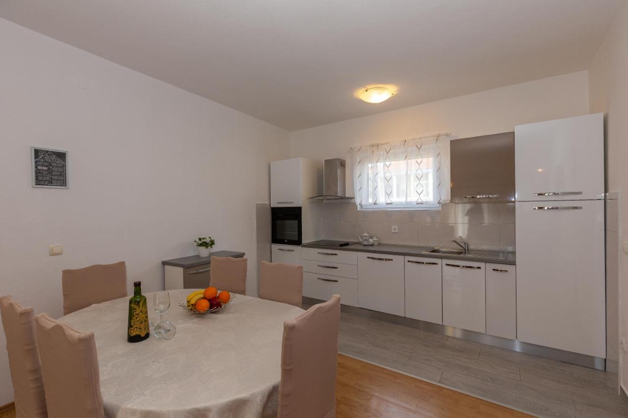 Apartments Tolic Biograd Na Moru Luaran gambar